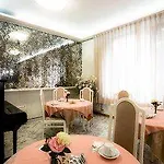 Hotel Roma
