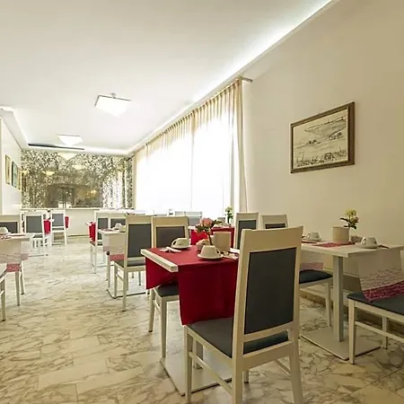 Roma 3*