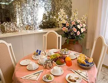 Otel Roma 3*